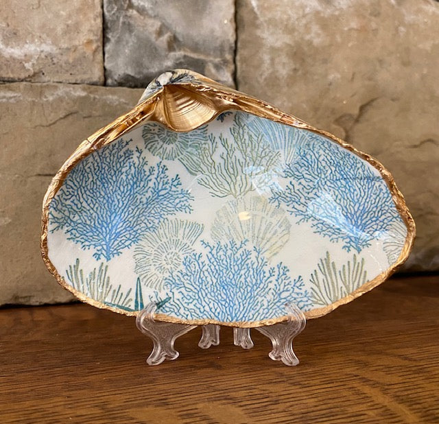Clam Shell Dish with Blue Coral