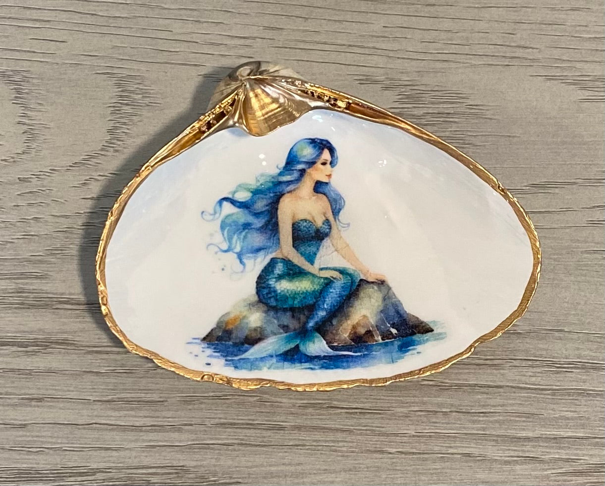 Clam Shell Dish with Mermaid