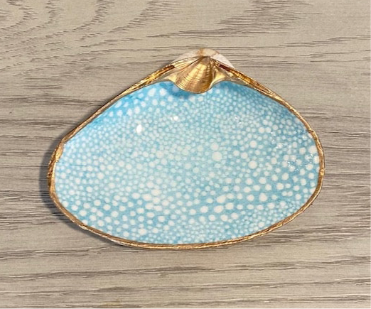 Clam Shell Dish with Bubbles